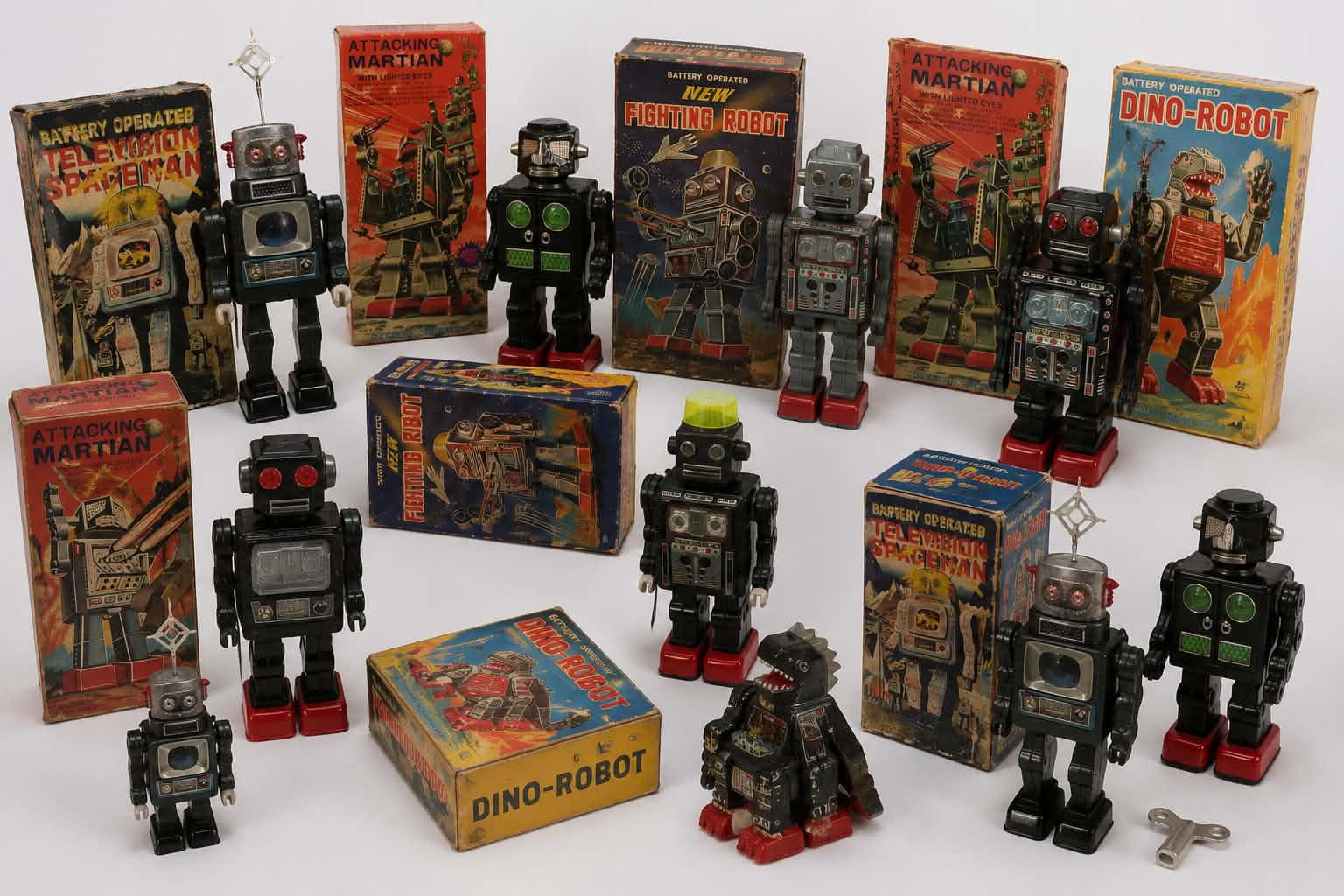 Robôs Antigos de Brincar — brinquedos antigos comprados pela Casa Visconde