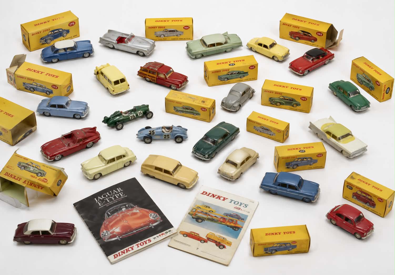 Dinky Toys — brinquedos antigos comprados pela Casa Visconde